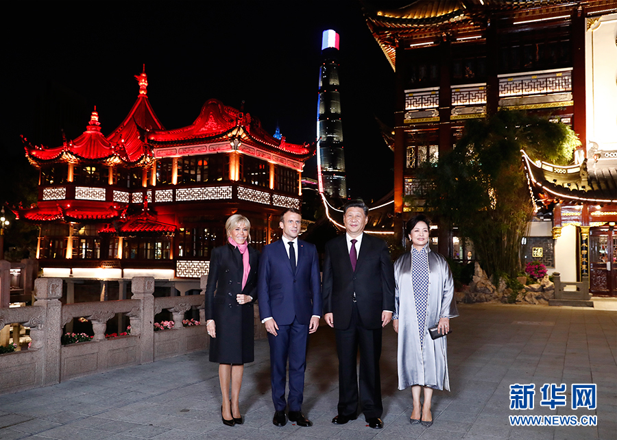 藍(lán)月亮精選料王中王照，品質(zhì)之選，王者之照，藍(lán)月亮精選料王中王照，品質(zhì)王者之選